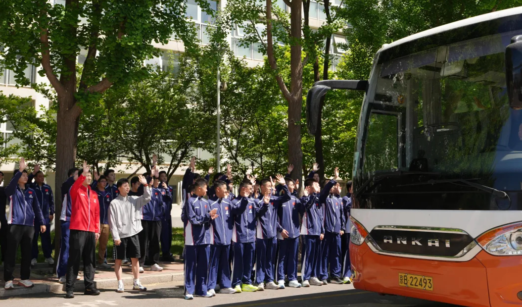 国乒今日出征伦敦，全力以赴争夺世乒赛冠军